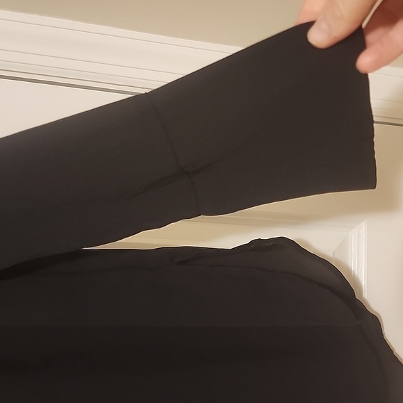 H&M Blouse 8 Womens Size Long Sleeves Black - Picture 2 of 10